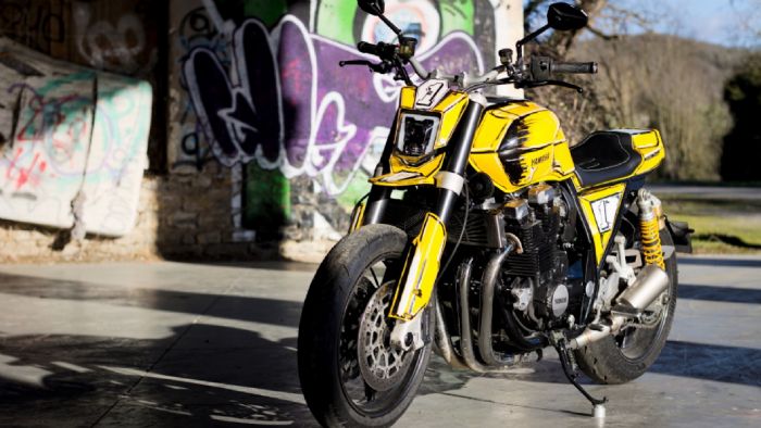 Yamaha 1300 XJR TR: Με πιρούνι από Super Duke; Για τον Kenny Roberts γίνεται!