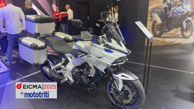 Zontes ZT703T: Η νέα τρικύλινδρη περιπετειώδης πρόταση με 95 ίππους στο EICMA 20 Zontes ZT703T: Η νέα τρικύλινδρη περιπετειώδης πρόταση με 95 ίππους στο EICMA 2025