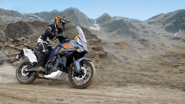 ZT 703 F: Τα χαρακτηριστικά του τρικύλινδρου Adventure της Zontes