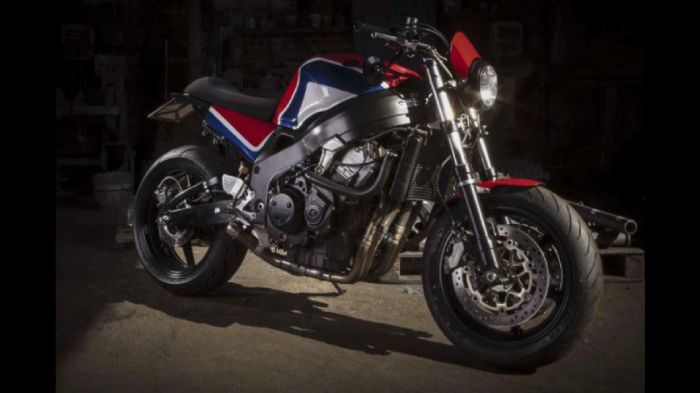 H νέα Honda CBR900 Codacorta 