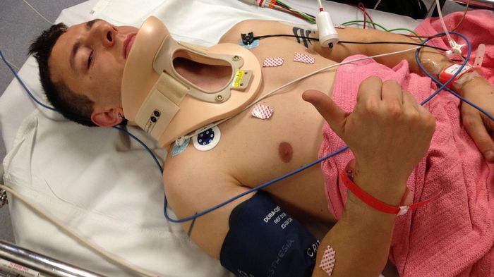 Περαστικά στον Badovini που είχε μια σοβαρή πτώση! Ευτυχώς από ότι μάθαμε από τη Ducati, ο Ayrton είναι καλά στην υγεία του.