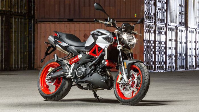 Σταματούν να διατίθενται τα Aprilia Shiver (φωτό) και Dorsoduro τα επόμενα χρόνια; 