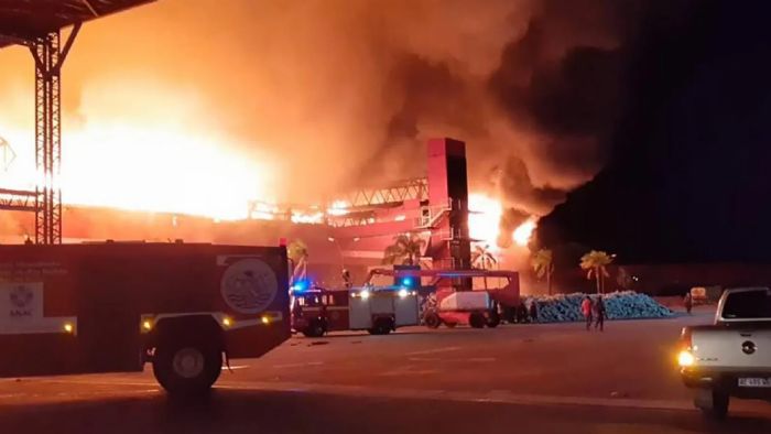 Φωτογραφία από την πυρκαγιά στην πίστα Termas de Rio Hondo. Φωτογραφία από την πυρκαγιά στην πίστα Termas de Rio Hondo.