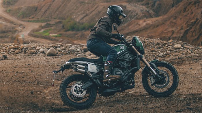 To Benelli Leoncino 800 Trail