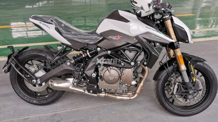 Οι επίμαχες, αρκετά αποκαλυπτικές φωτογραφίες του νέου Benelli SRK 600