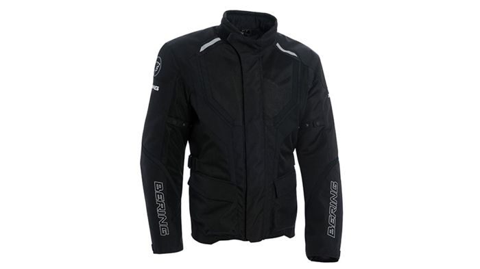 Ένα τζάκετ που μπορείτε να χρησιμοποιήσετε ακόμη και τις ζεστές ημέρες του καλοκαιριού είναι το Bering Rokka.