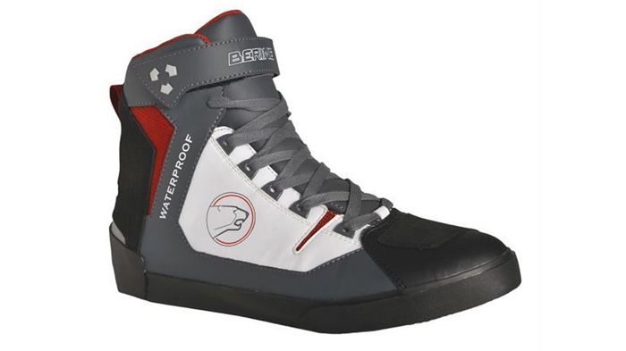 Ελαφριά μποτάκια για όλον τον χρόνο με την υπογραφή της Bering.