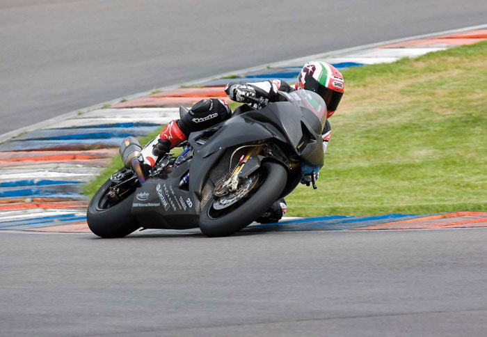 Δοκιμάζεται η ΒΜW S1000RR