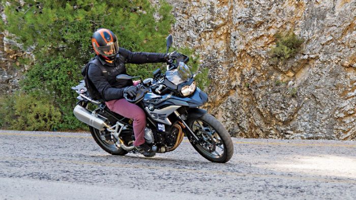 Δοκιμάζοντας την BMW F750 GS Δοκιμάζοντας την BMW F750 GS