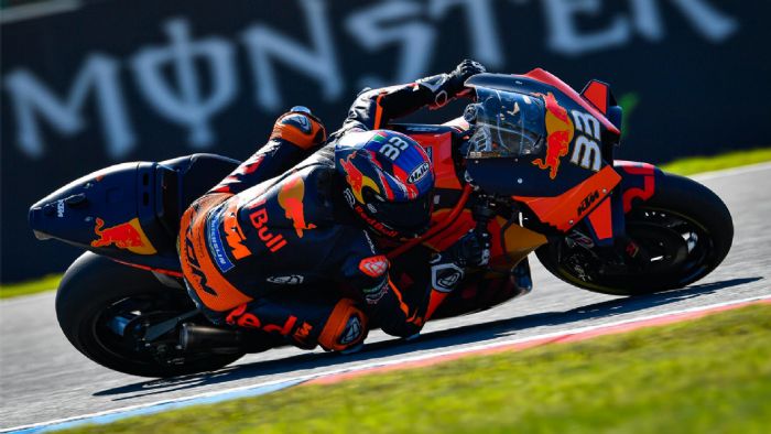 O Brad Binder επί το έργον, στο Brno της Τσεχίας O Brad Binder επί το έργον, στο Brno της Τσεχίας