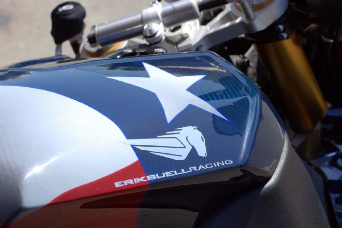 Η ινδική Hero συνεργάζεται με την Erik Buell Racing για την ανάπτυξη μιας sport Η ινδική Hero συνεργάζεται με την Erik Buell Racing για την ανάπτυξη μιας sport μοτοσικλέτας 250 κ.εκ..