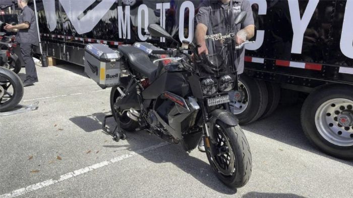 Η νέα Buell SuperTouring 1190 Η νέα Buell SuperTouring 1190