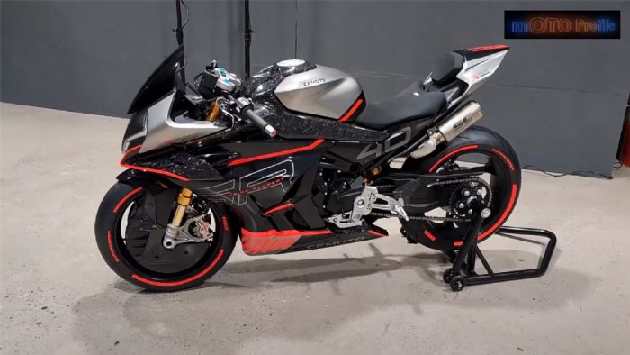 Αυτό είναι το νέο supersport concept μοντέλο από την CFMOTO. Αυτό είναι το νέο supersport concept μοντέλο από την CFMOTO.