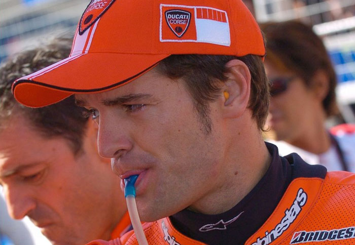 Η Pons «κρέμασε» τον Checa 