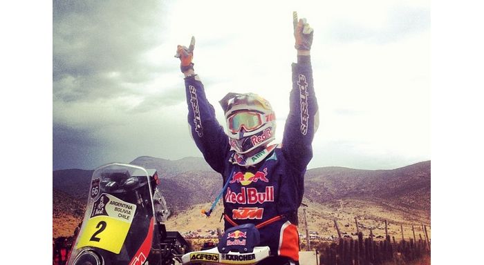 O μεγάλος νικητής του Rally Dakar 2014 στις μοτοσικλέτες, είναι ο Marc Coma με τ O μεγάλος νικητής του Rally Dakar 2014 στις μοτοσικλέτες, είναι ο Marc Coma με την ΚΤΜ.