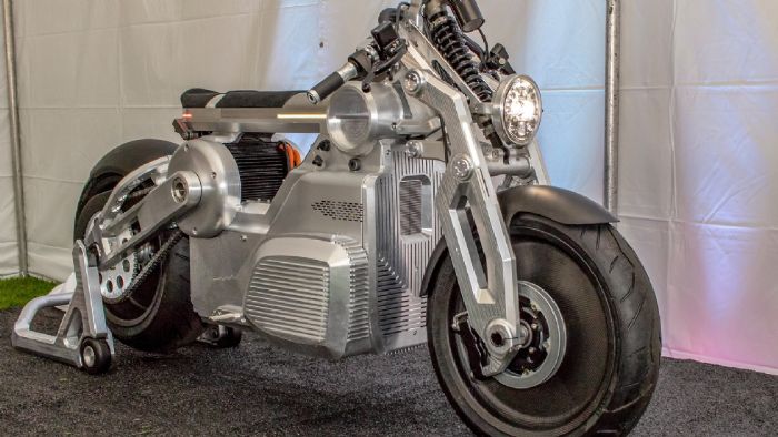 Φωτογραφίες της νέας Curtiss Zeus