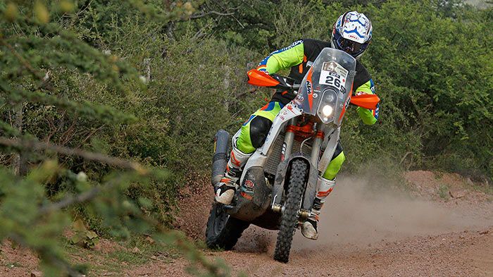 Αποκάλυψη του αγώνα ο Toby Price, που στο πρώτο κιόλας Dakar του δείχνει σταθερότητα, ωριμότητα, και ταχύτητα! Πρώτος τη 12η μέρα, και 3ος γενικής!