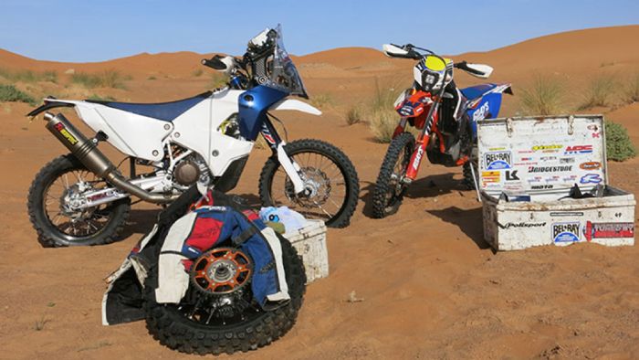 Τι κουβαλούν μαζί τους οι αναβάτες του Dakar; Τι κουβαλούν μαζί τους οι αναβάτες του Dakar;