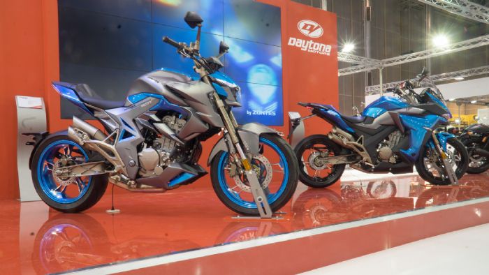 Οι δύο νέες R310 και X310 της Daytona (από αριστερά προς τα δεξιά) 