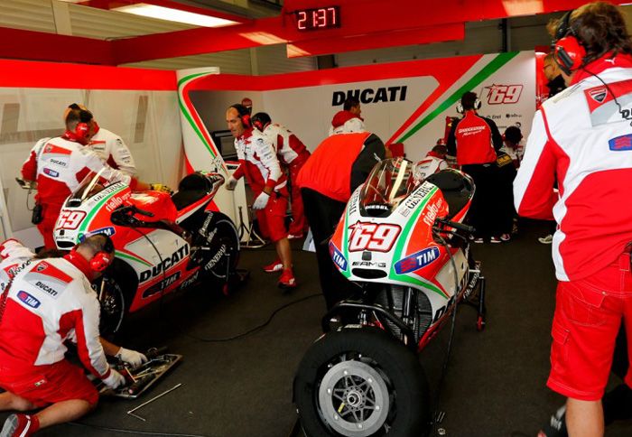 Σημαντικές αλλαγές στο box της Ducati.