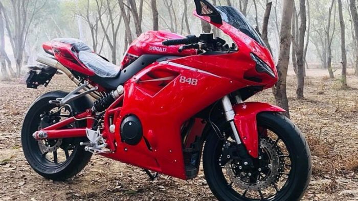 Μια Ducati 848…από το Πακιστάν