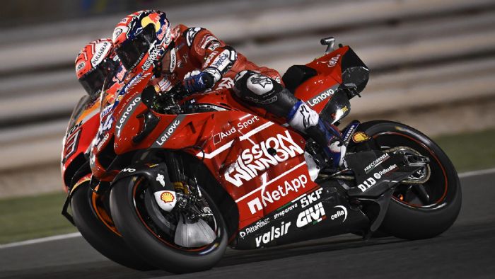 Προσέξτε το φτεράκι στο κάτω μέρος του ψαλιδιού του Dovizioso, που προκάλεσε την καταγγελία από τις αντίπαλες ομάδες. 