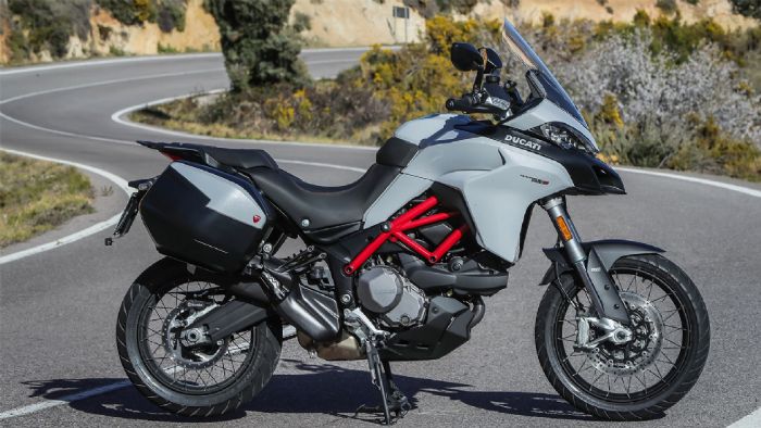 Δεν θα δούμε -ακόμα τουλάχιστον- Multistrada 950 Enduro. 