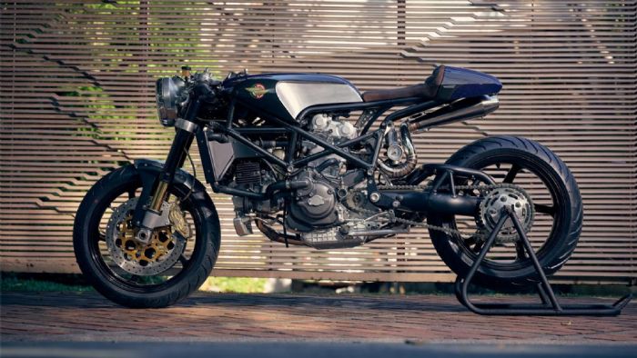 Ducati Monster S4R by BCR: Ωμότητα α λα café racer! 