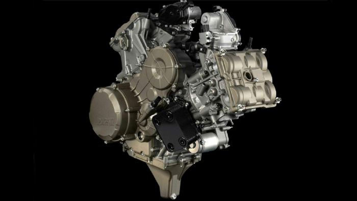 O κινητήρας Superquadro, που πιθανότατα θα κινήσει και το Streetfighter V2. O κινητήρας Superquadro, που πιθανότατα θα κινήσει και το Streetfighter V2.