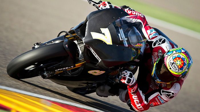 'Ανετα αισθάνθηκε από την πρώτη κιόλας στιγμή πάνω στο νέο Panigale R, o Chaz Davies.