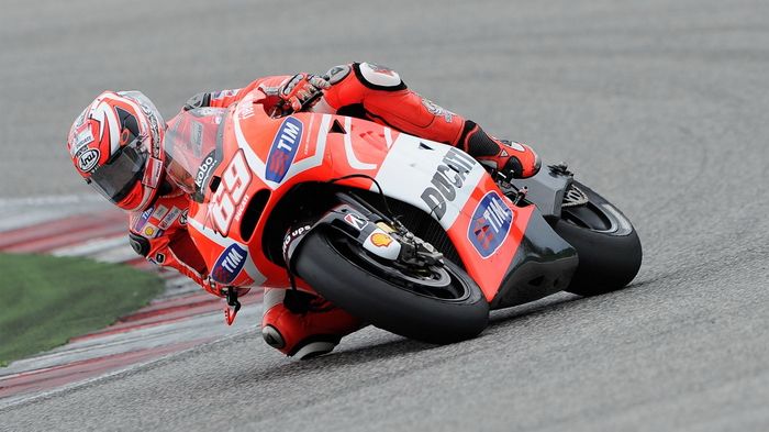 Δυστυχώς οι δηλώσεις των αναβατών της Ducati μετά το τεστ του Misano δεν μας κάν Δυστυχώς οι δηλώσεις των αναβατών της Ducati μετά το τεστ του Misano δεν μας κάνουν να περιμένουμε, για την ώρα, δραματική βελτίωση από το GP13.