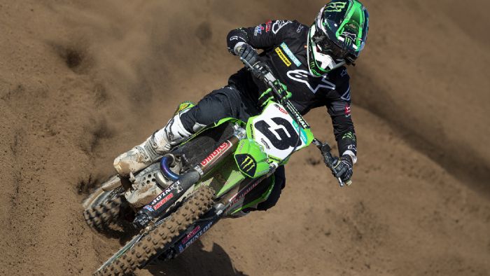 Dunlop: Προμηθεύοντας ελαστικά στο παγκόσμιο Motocross