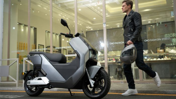 Το νέο ECOOTER E5 Το νέο ECOOTER E5