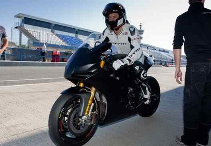 Ο Aspar Martinez βρήκε νέο κεντρικό χορηγό για την ομάδα τους για το 2012, εν κα Ο Aspar Martinez βρήκε νέο κεντρικό χορηγό για την ομάδα τους για το 2012, εν καιρώ κρίσης…