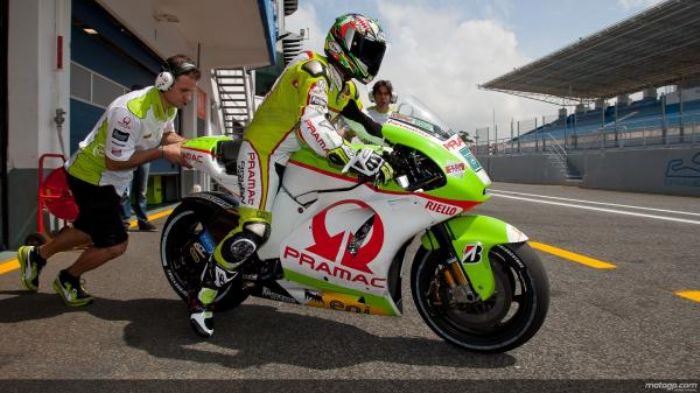 Ο Capirossi ήθελε, όπως δηλώνει, να αγωνιστεί στην πίστα της Ιαπωνίας μιας και είναι από τις αγαπημένες του.