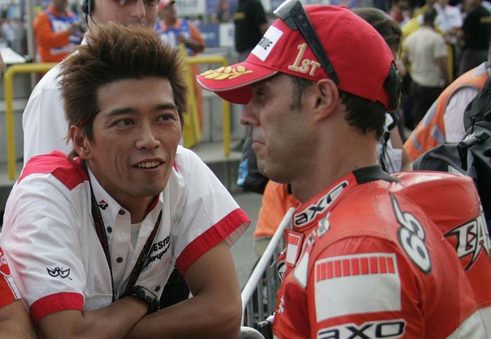 Ο Capirossi συλλέγει θετικά σχόλια για τα νέα ελαστικά της Bridgestone. Ο Capirossi συλλέγει θετικά σχόλια για τα νέα ελαστικά της Bridgestone.