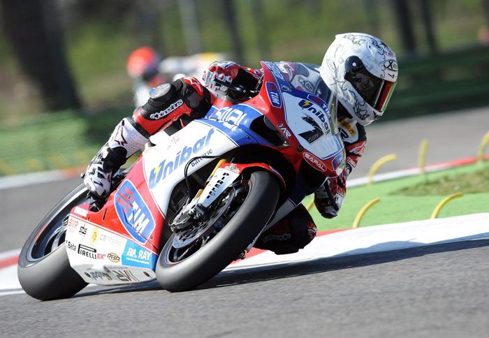 Ο μεγάλος νικητής στην πίστα της Ιταλίας αναδείχθηκε ο Carlos Checa.