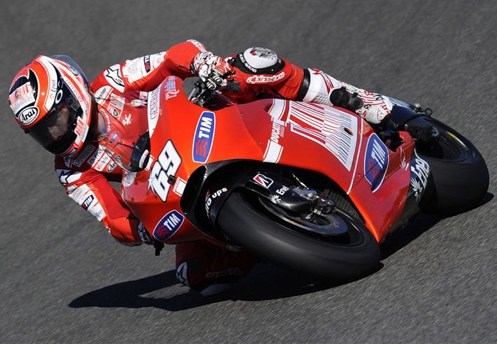 Μετά την επέμβαση, ο Hayden είπε ότι το σκαφοειδές οστό αναρρώνει αργά και φαίνεται ικανοποιημένος με την επιλογή του να εγχειριστεί τώρα.