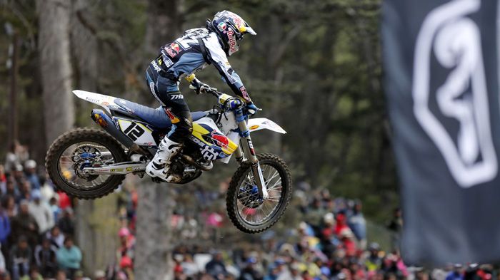 Πρώτος στο GP της Αργεντινής, στη μεγάλη κατηγορία του Παγκοσμίου Πρωταθλήματος ΜXGP 2015, ο Max Nagl της Husqvarna.