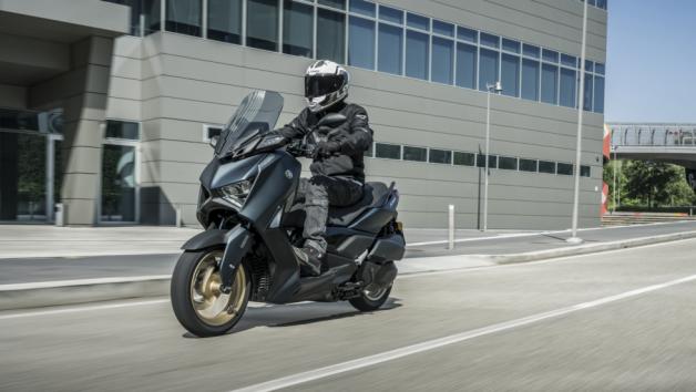Αποστολή Ιταλία: Yamaha XMAX 300 TechMax