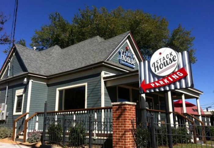 O γνωστός αναβάτης του MotoGP, Ben Spies, μίλησε ανοιχτά σχετικά με ένα νέο εστιατόριο που άνοιξε.