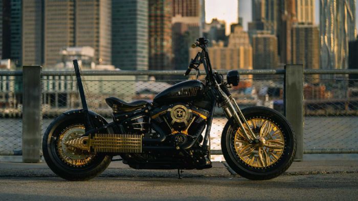 H ειδική Harley-Davidson Street Bob των Game Over Customs. 