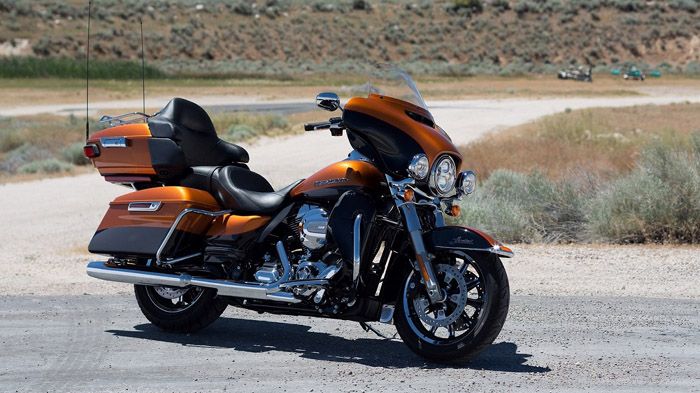 Το Electra Glide Ultra ανήκει στα μοντέλα που ανανεώθηκαν στο πλαίσιο του Project Rushmore και απέκτησε τον νέο υγρόψυκτο κινητήρα και επιπλέον εξοπλισμό.