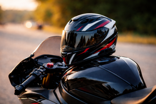 Το βασικό χαρακτηριστικό που γνωρίζουν οι περισσότεροι μοτοσυκλετιστές και με βά Το βασικό χαρακτηριστικό που γνωρίζουν οι περισσότεροι μοτοσυκλετιστές και με βάση το οποίο επιλέγουν κράνος είναι το νούμερο. Δεν είναι όμως το μοναδικό