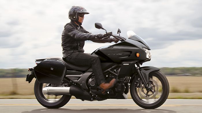 Επίσημα και με ευρωπαϊκό διαβατήριο το Honda CTX700. Επίσημα και με ευρωπαϊκό διαβατήριο το Honda CTX700.