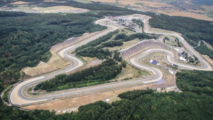 Το WSBK επιστρέφει στο Brno μετά απο 5 χρόνια. Το WSBK επιστρέφει στο Brno μετά απο 5 χρόνια.
