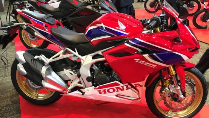 Αυτό είναι το Honda CBR250RR του 2020, όπως λένε οι Ιάπωνες δημοσιογράφοι. 