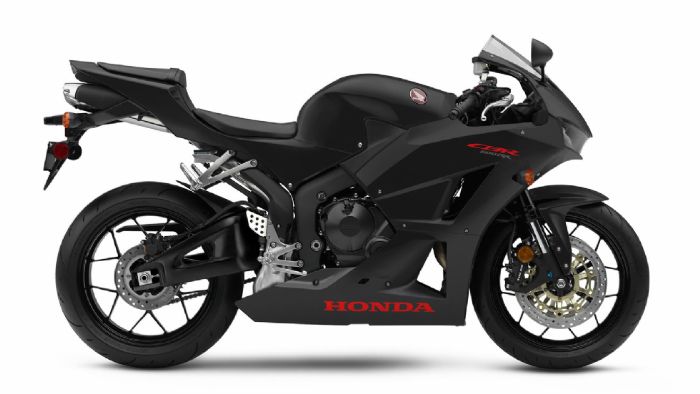 Δεν αλλάζουν τα σχέδια της Honda για το CBR600RR ούτε και φέτος. 