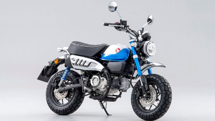 To Honda Monkey 125 του 2021 στο νέο χρώμα Pearl Glittering Blue. To Honda Monkey 125 του 2021 στο νέο χρώμα Pearl Glittering Blue.