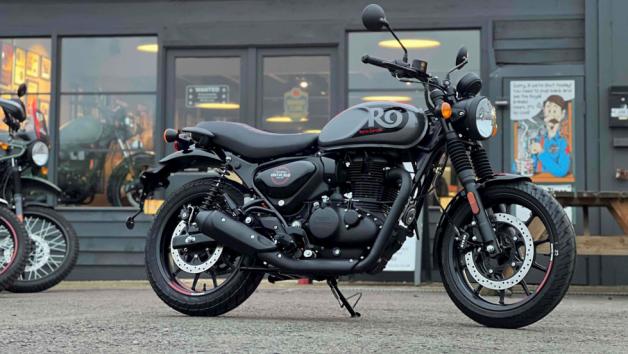 Τις 200.000 έφτασαν οι πωλήσεις της Royal Enfield Hunter 350 παγκοσμίως 